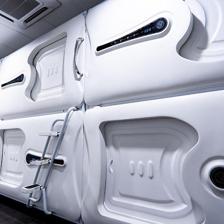 Capsule Inn コタキナバル エクステリア 写真